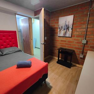 Budget King Room